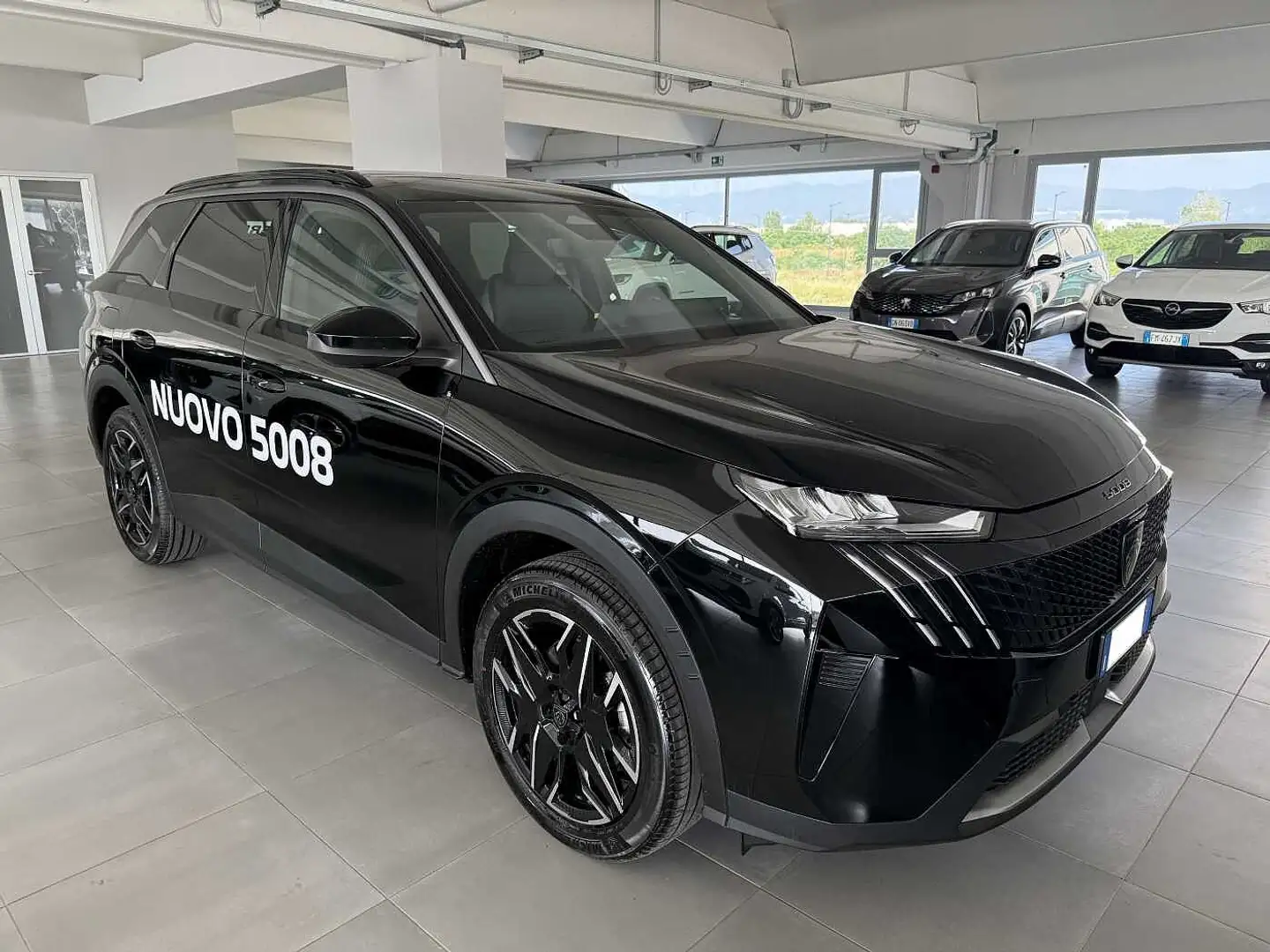 Peugeot 5008 Hybrid 136 CV e-DCS6 Allure Nero - 1