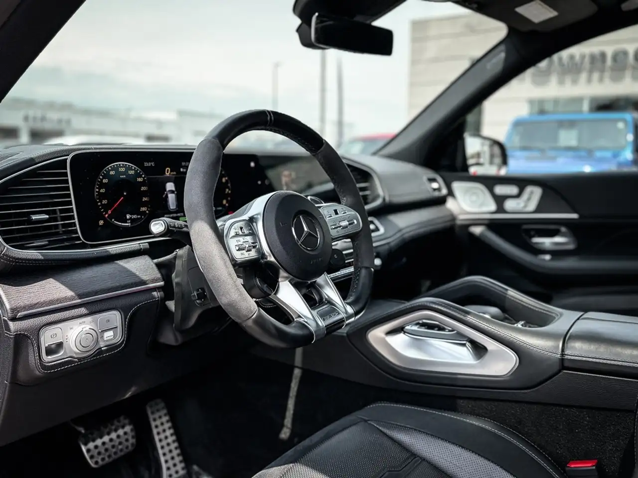 Mercedes-Benz GLE снимка Mercedes-Benz GLE