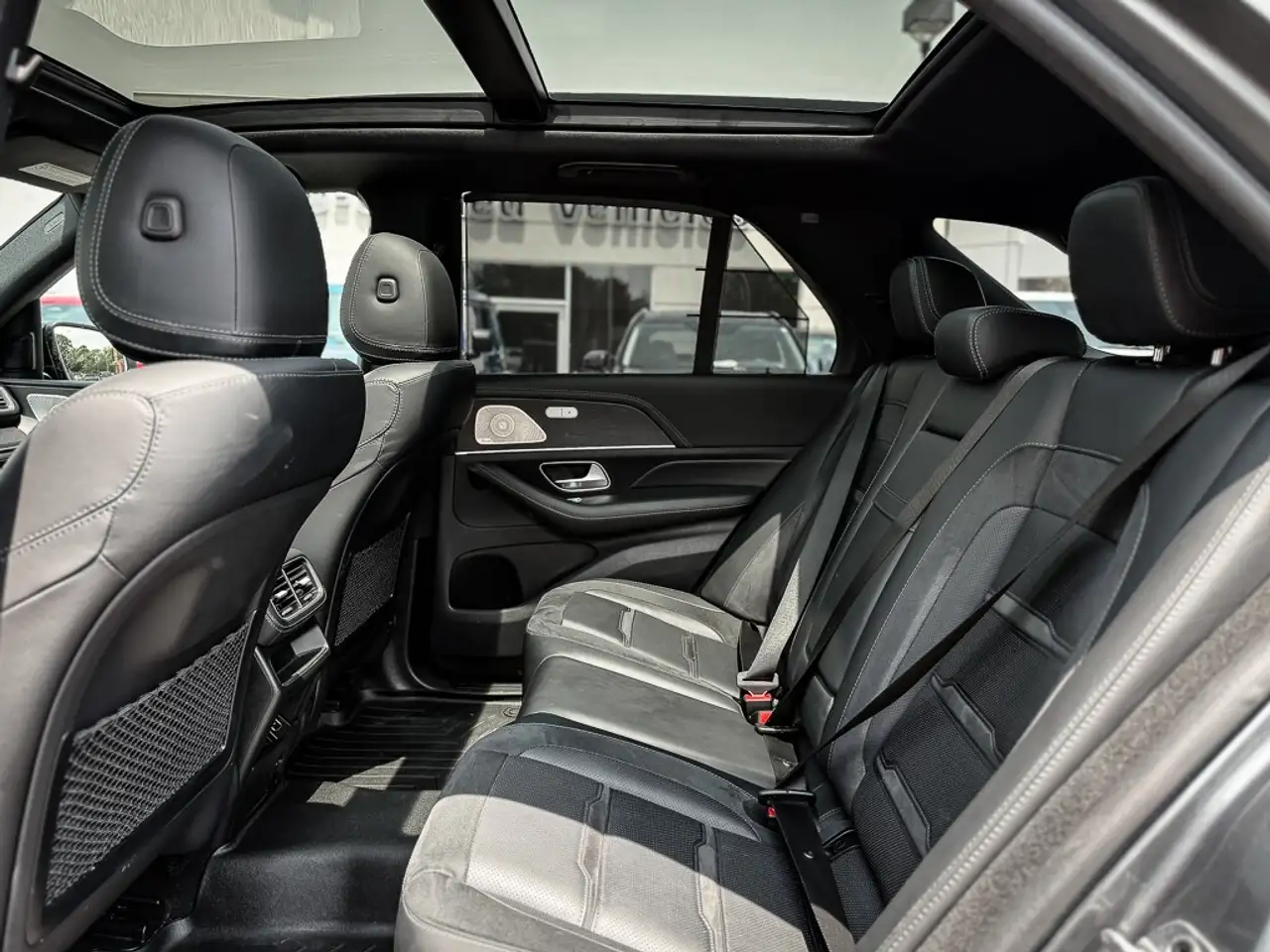 Mercedes-Benz GLE снимка Mercedes-Benz GLE