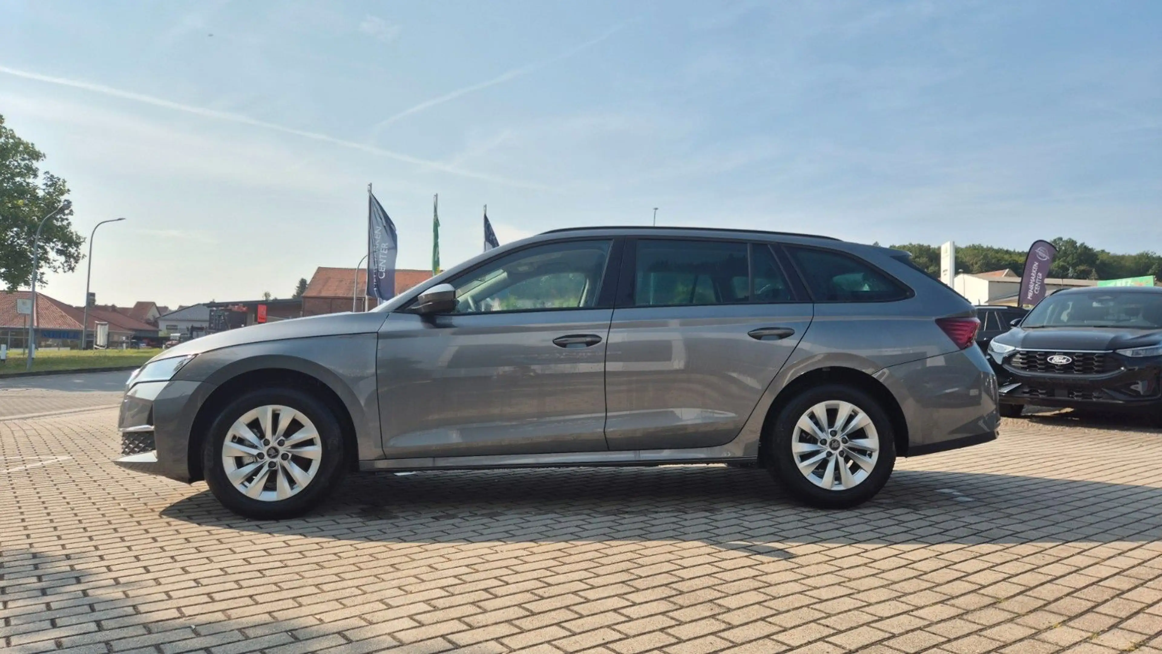 Skoda Octavia Combi 1.5 TSI MHEV 110kW DSG Selection — photo 7