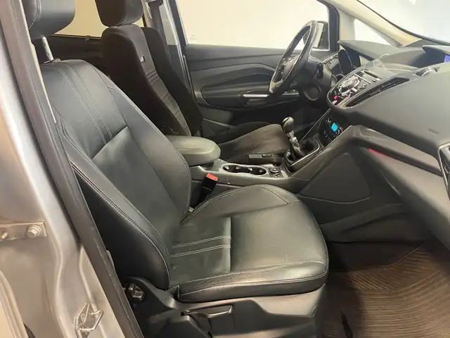 Ford C-Max view 9