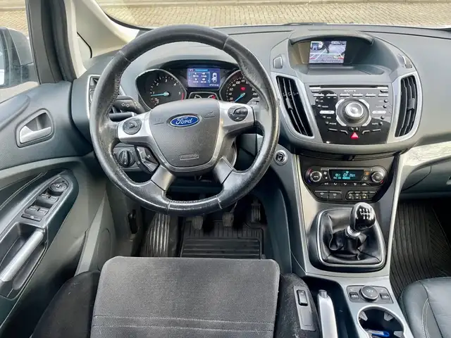 Ford C-Max view 2
