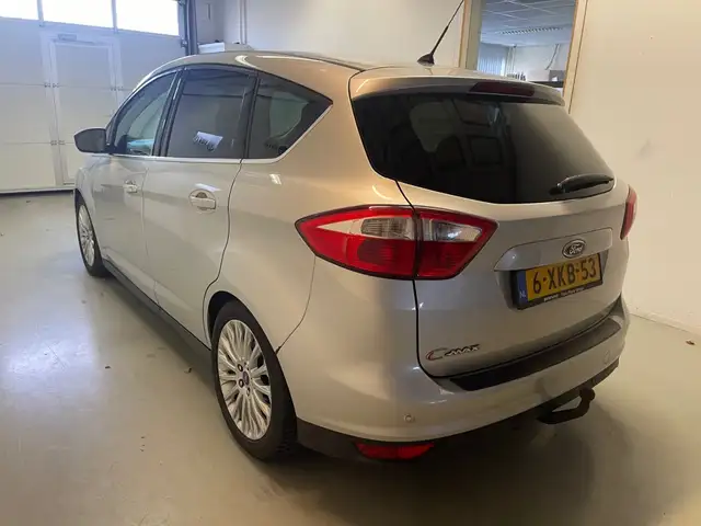Ford C-Max view 8