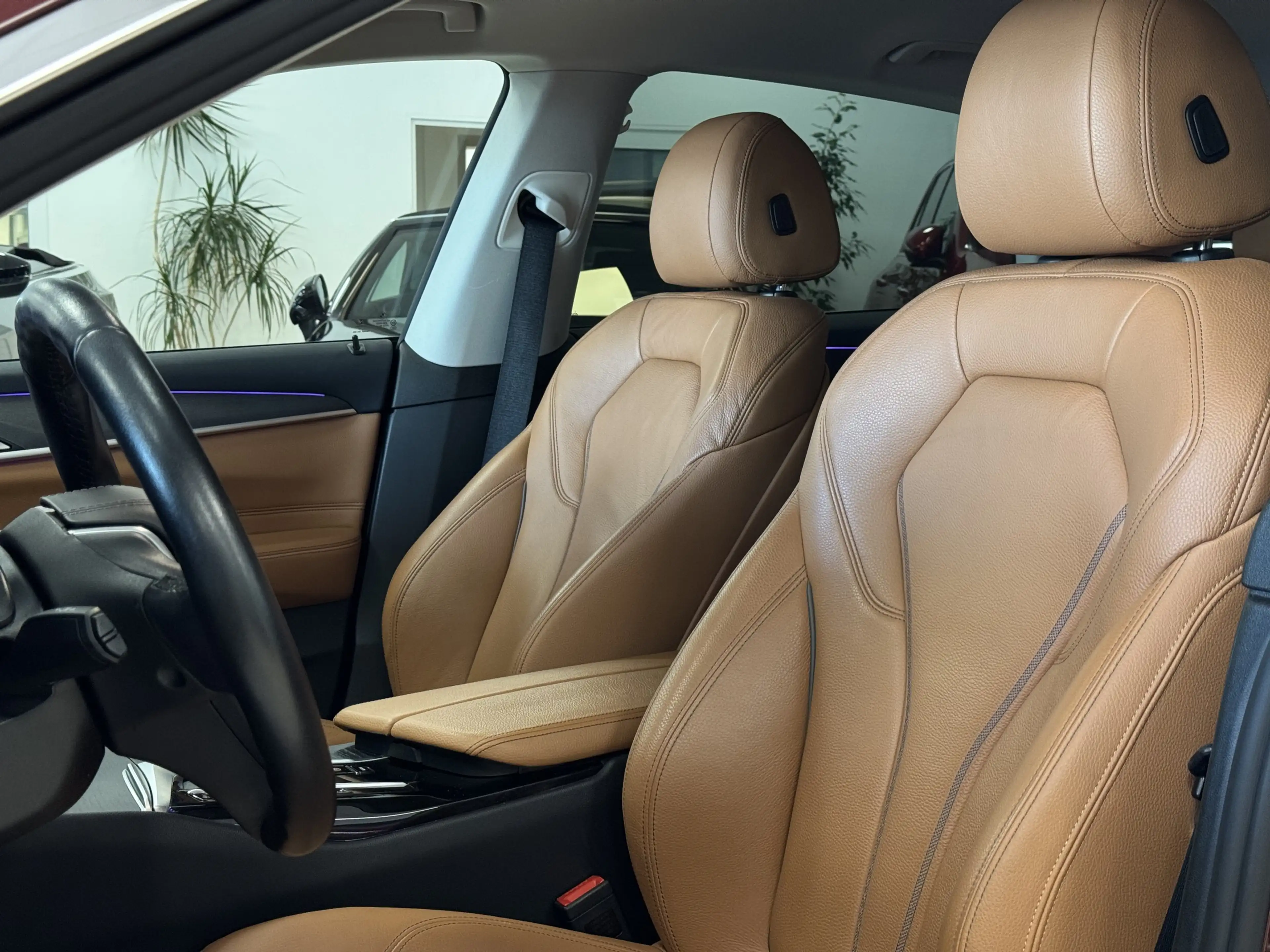 BMW 620 d Leder*R-Cam*CarPlay*Navi*SHZ — photo 13
