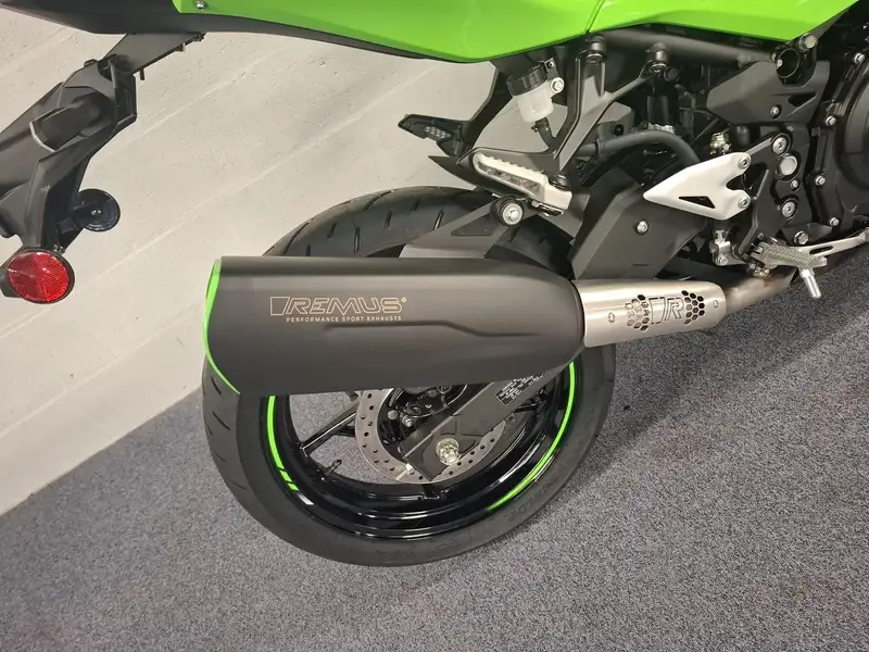 Kawasaki Ninja 500 SE - foto 4