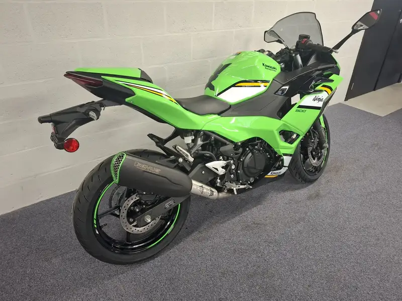 Kawasaki Ninja 500 SE - foto 3