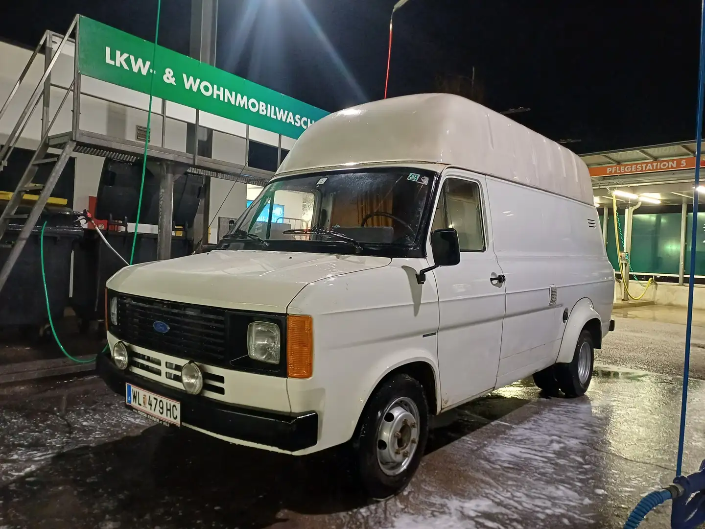 Ford Transit Transit 100 2,0 Bus-GL Blanc - 1