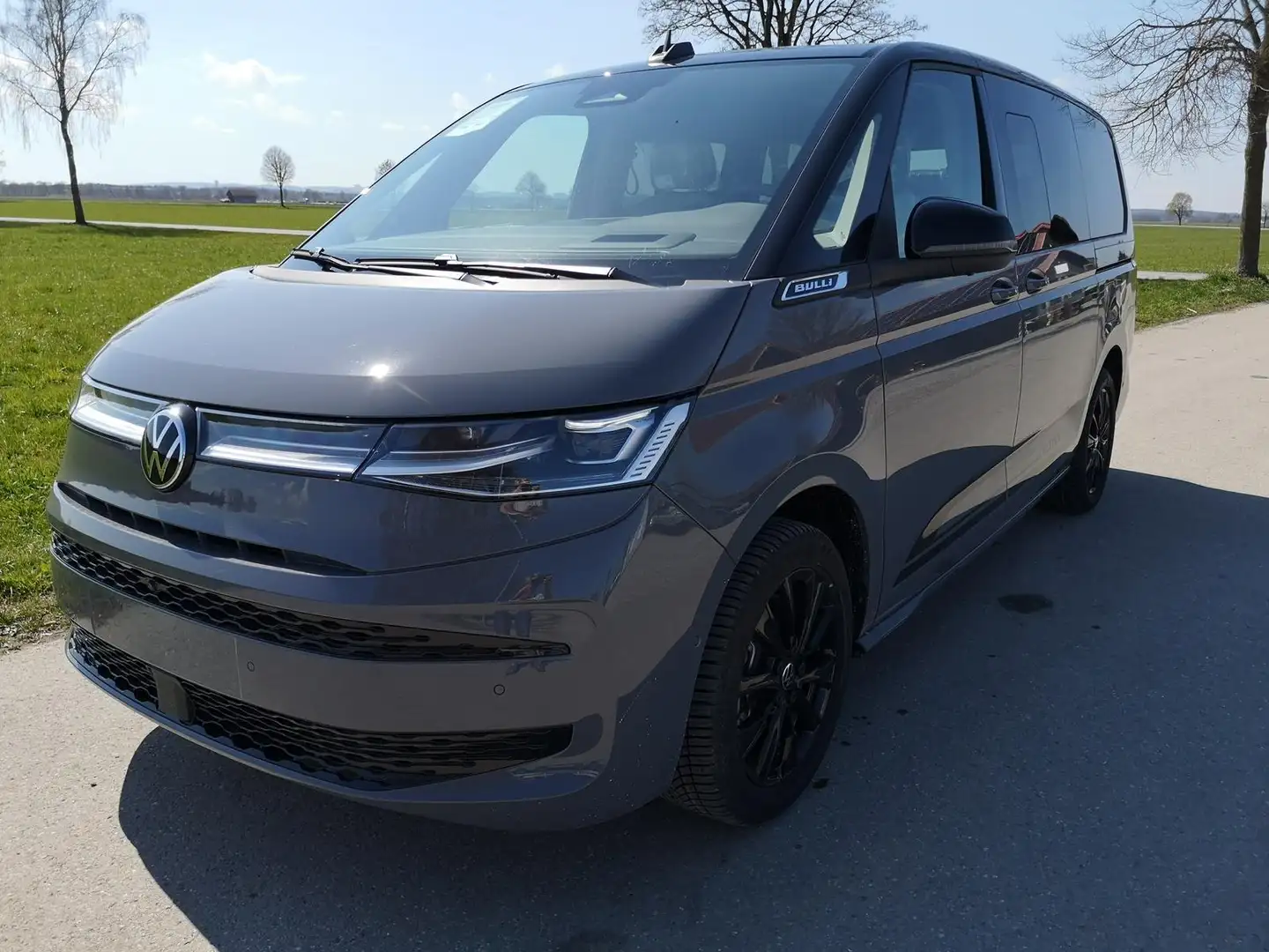 Volkswagen T7 Multivan Edition 1,5eHybrid DSG Elegance LÜ 7 Sitzer 180... Grau - 1