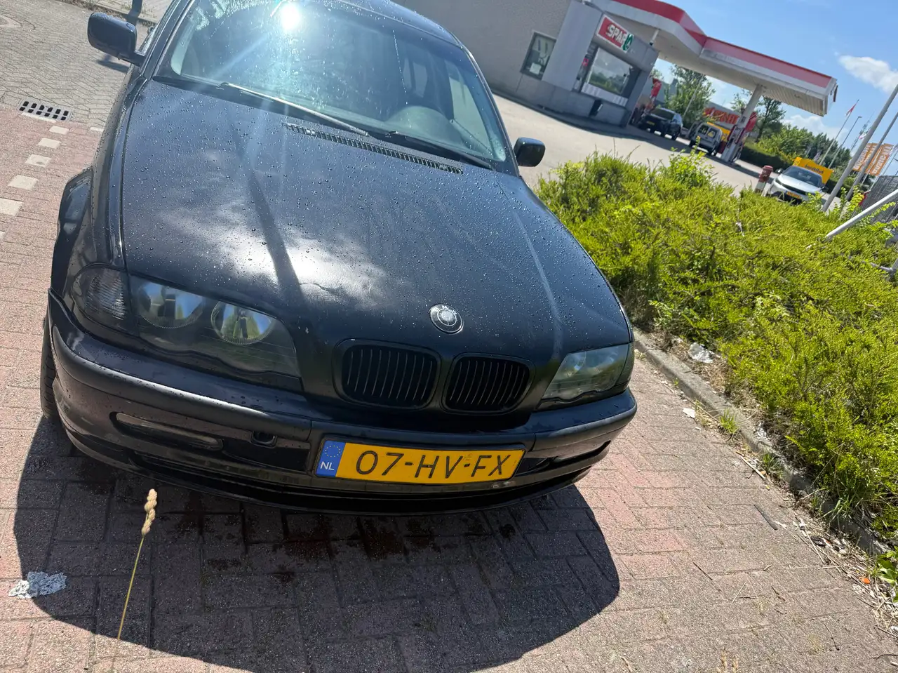 BMW 320i, foto 4