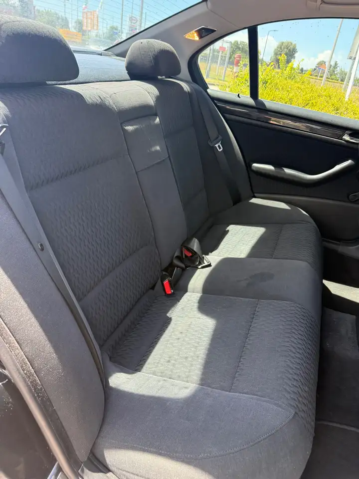 BMW 320i, foto 7