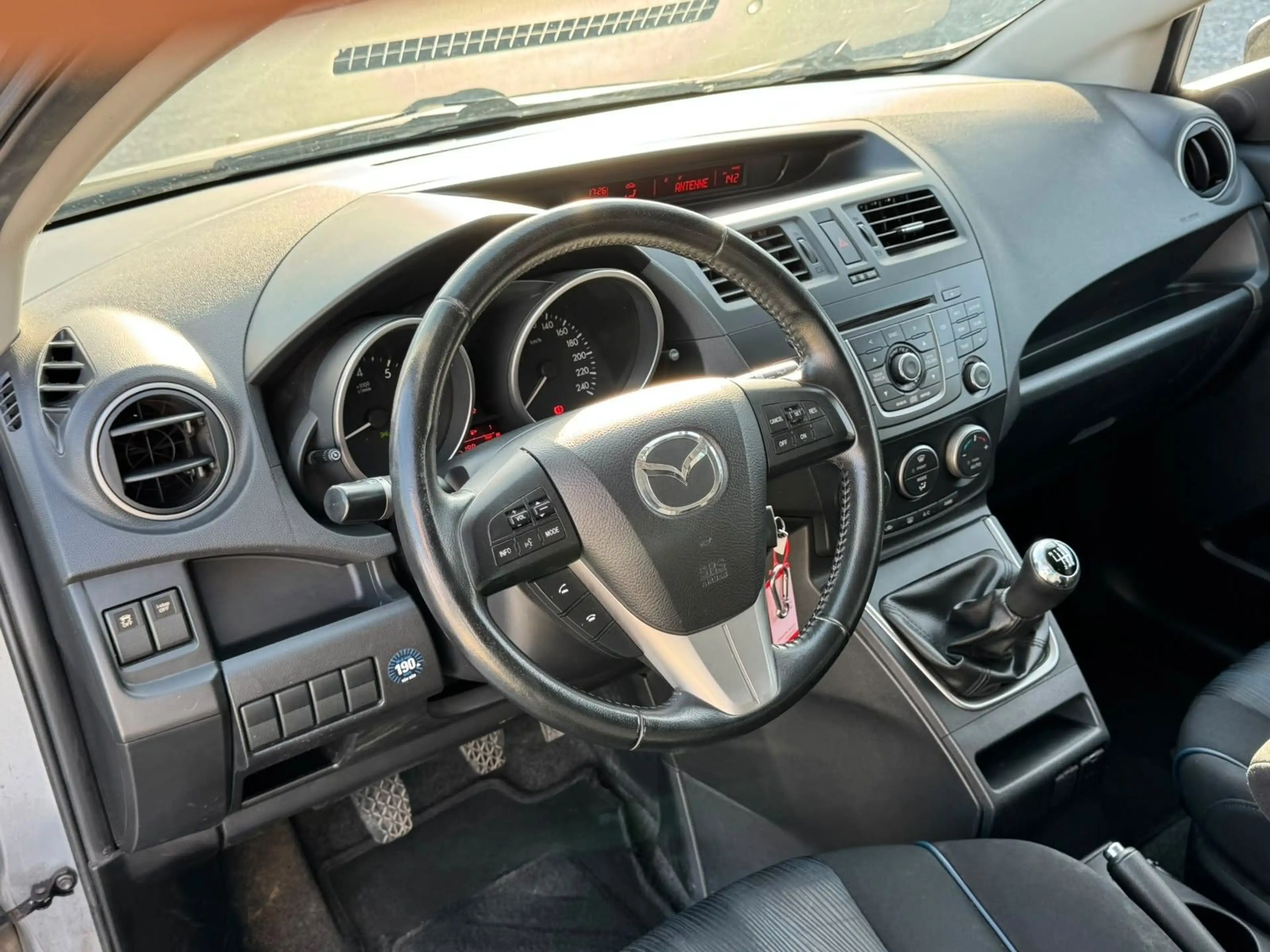 Mazda 5 Center-Line*TÜV&Service Neu*8fach*7Sitzer — photo 9