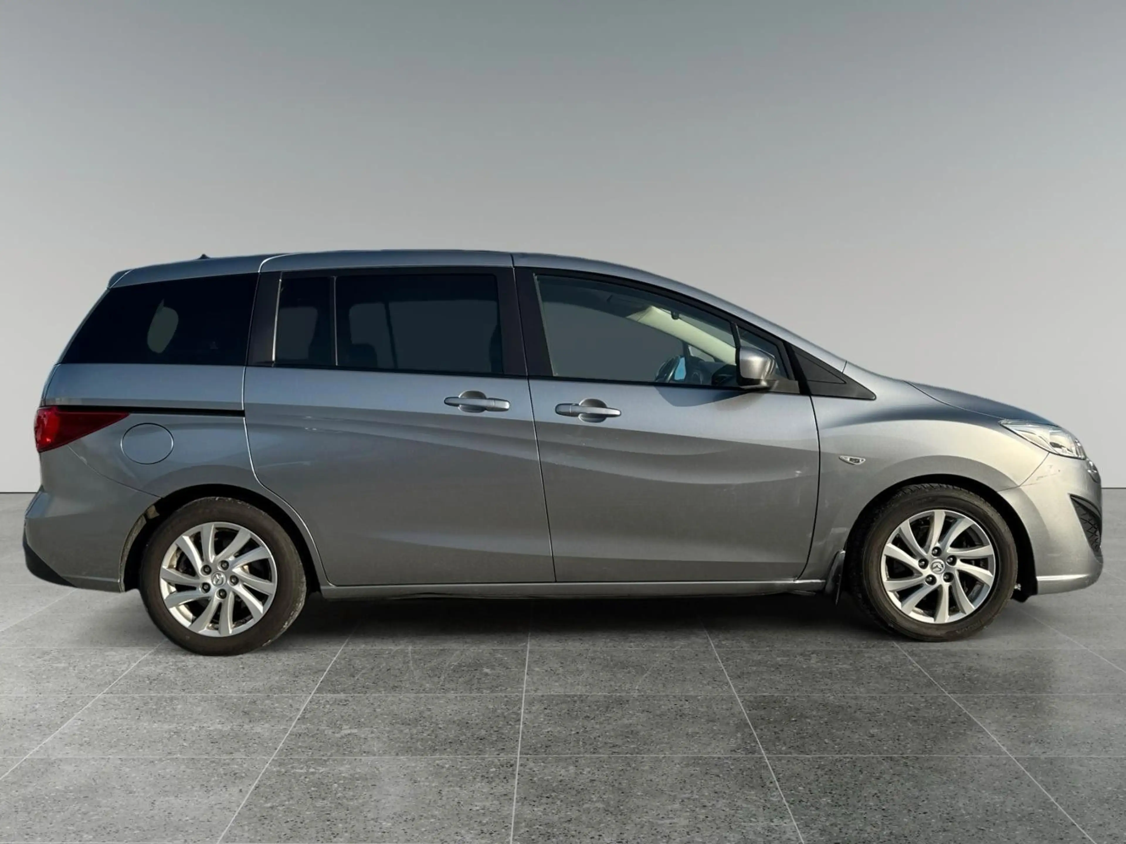 Mazda 5 Center-Line*TÜV&Service Neu*8fach*7Sitzer — photo 6