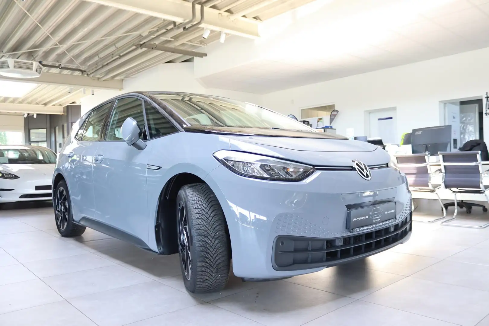 Volkswagen ID.3 Pro Performance Life 150 kW (204 PS), Automatik... Schwarz - 2