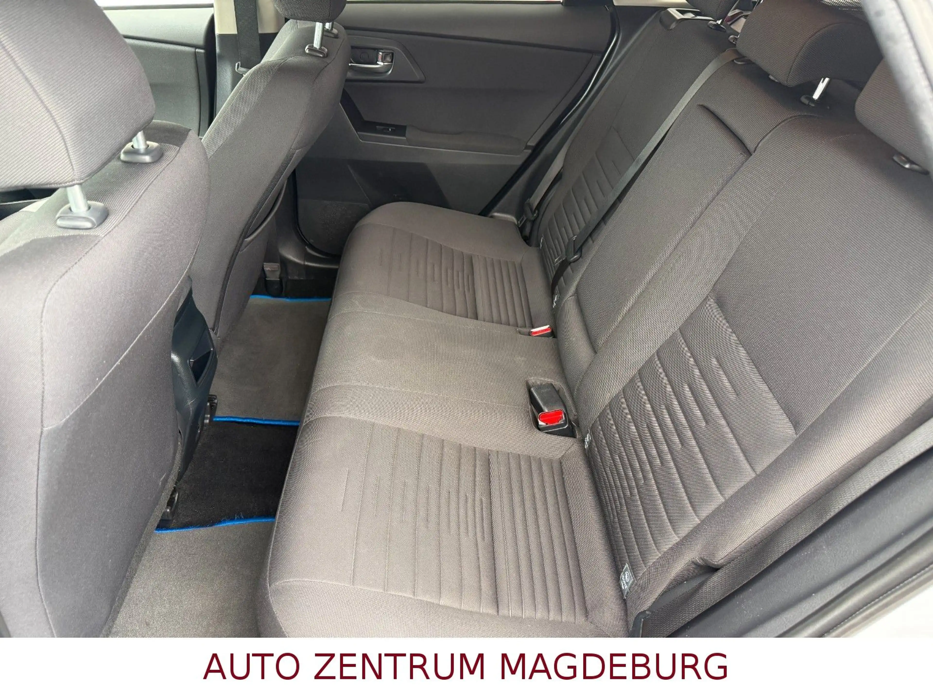 Toyota Auris Touring Sports Hybrid Edition-S *2.HAND* — photo 10