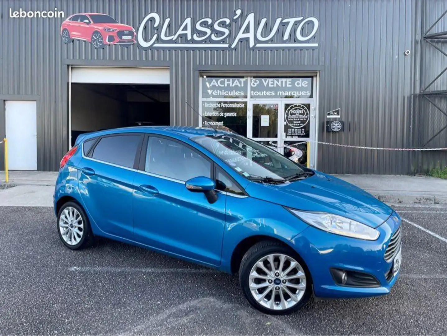Ford Fiesta V 1.0 écoboost 100 CV ÉDITION TITANIUM TBE Bleu - 1