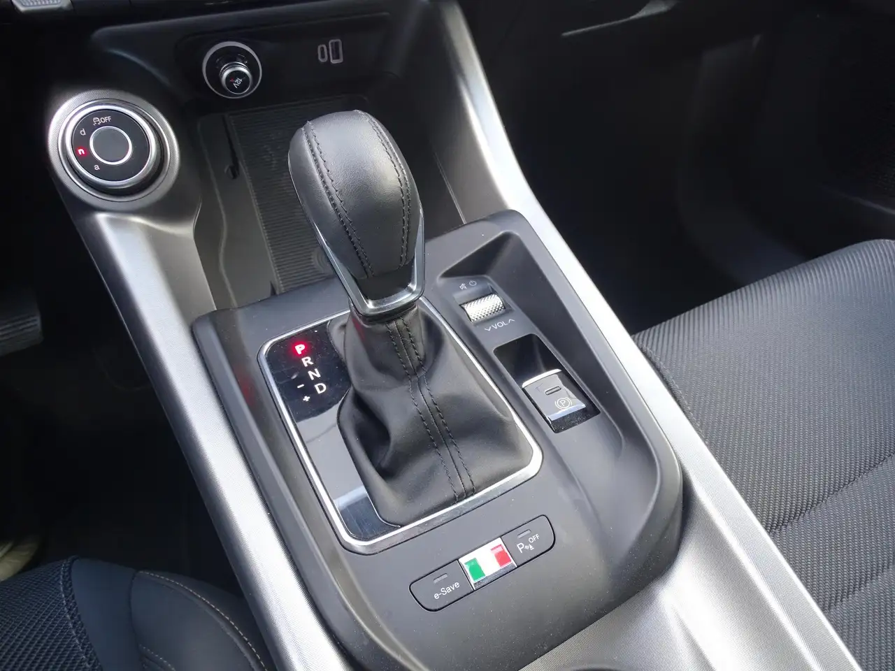 Alfa Romeo Tonale 2024 — фото 13
