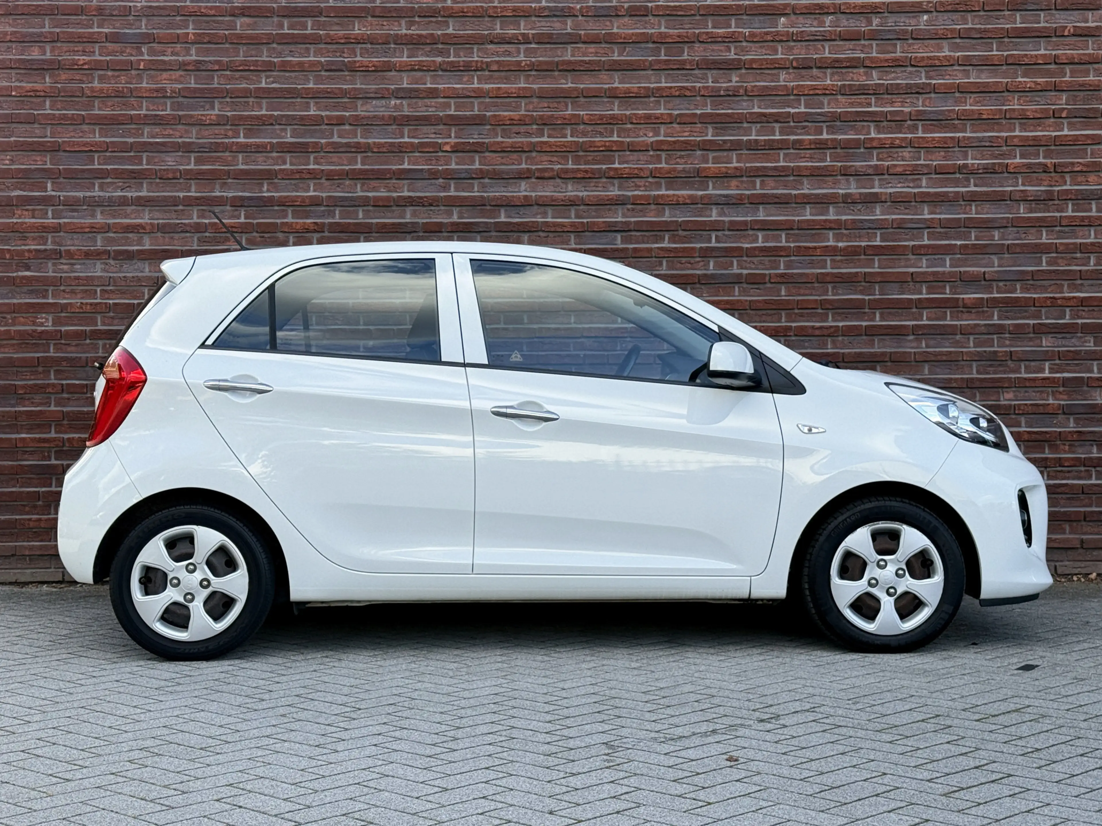 Kia Picanto 1.2 CVVT DynamicLine 4 Cyl. eerste eigenaar 27dkm — photo 8