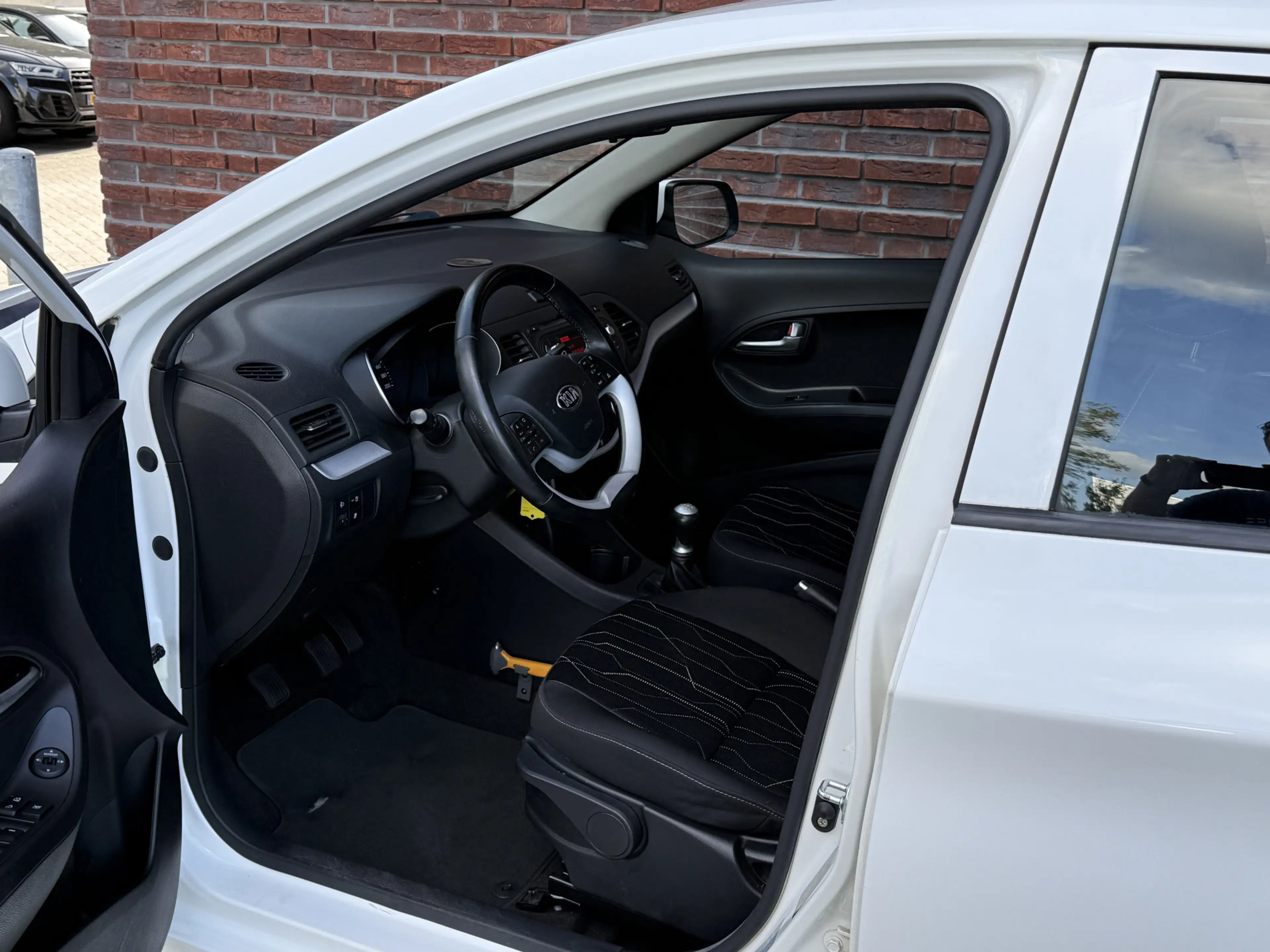 Kia Picanto 1.2 CVVT DynamicLine 4 Cyl. eerste eigenaar 27dkm — photo 3