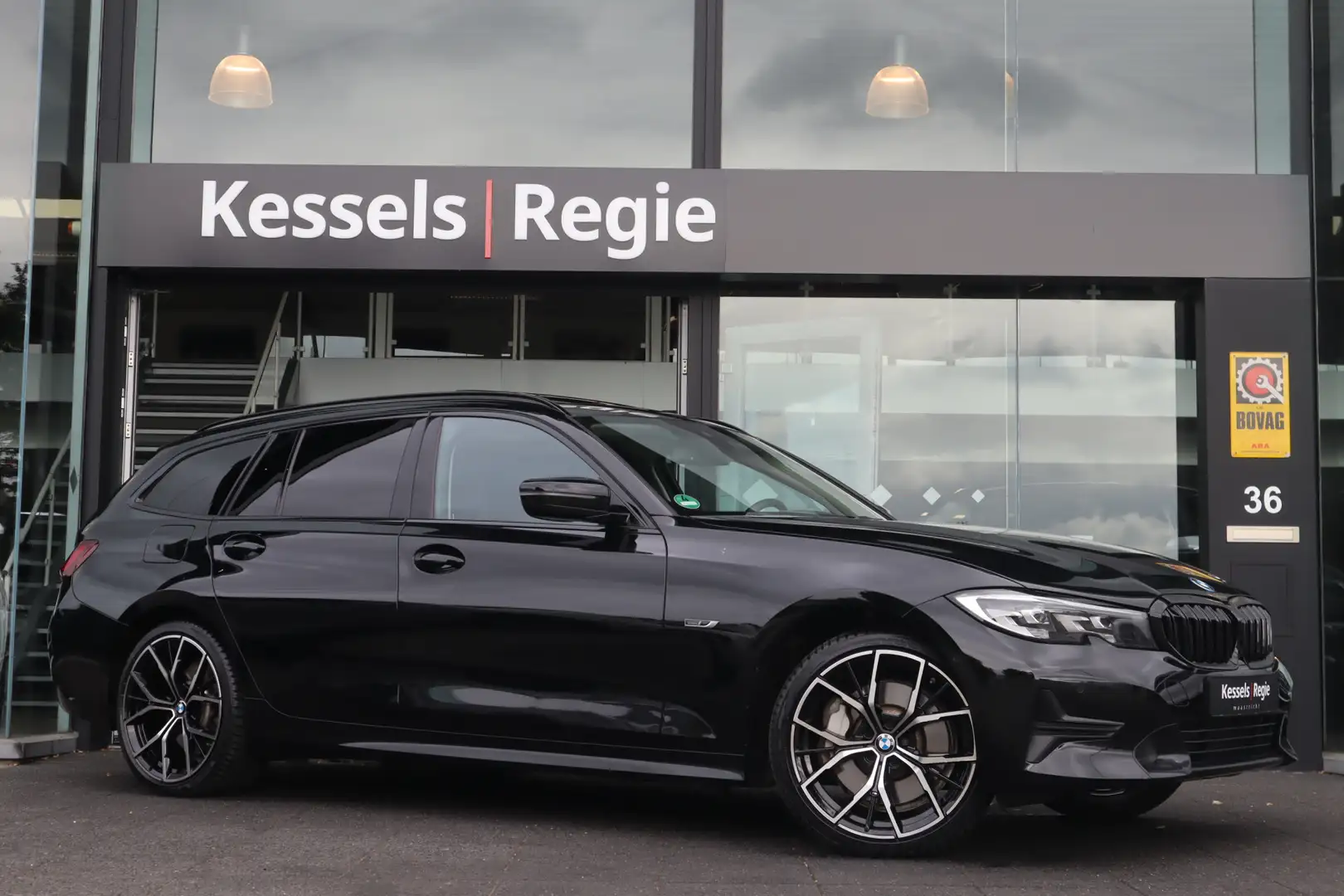 BMW 330 3-serie Touring 330e Sport Line Panoramadak Live C Noir - 2