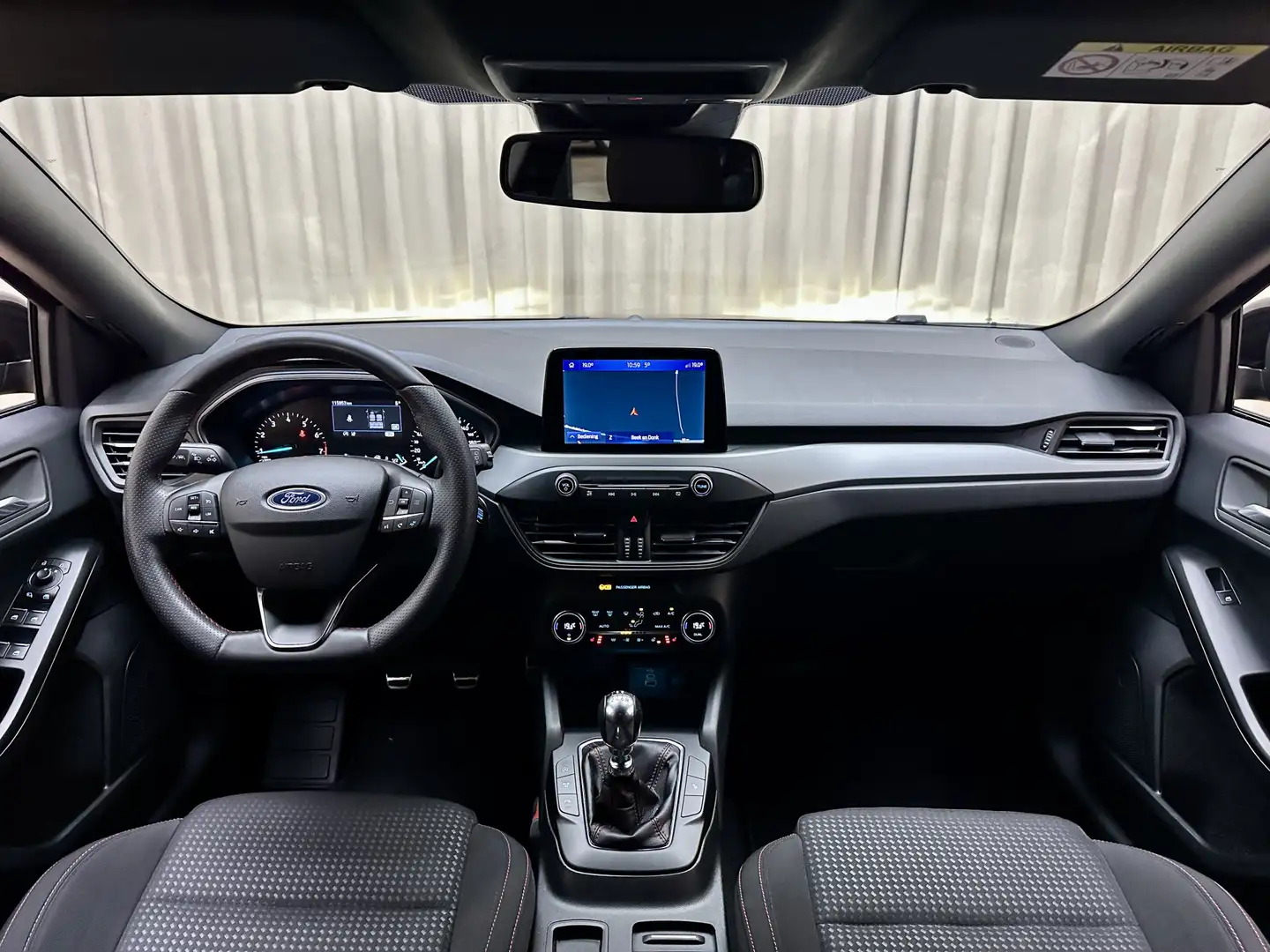 Ford Focus Wagon 1.0 EcoBoost Hybrid *ST-Line* Facelift / Stu Noir - 2