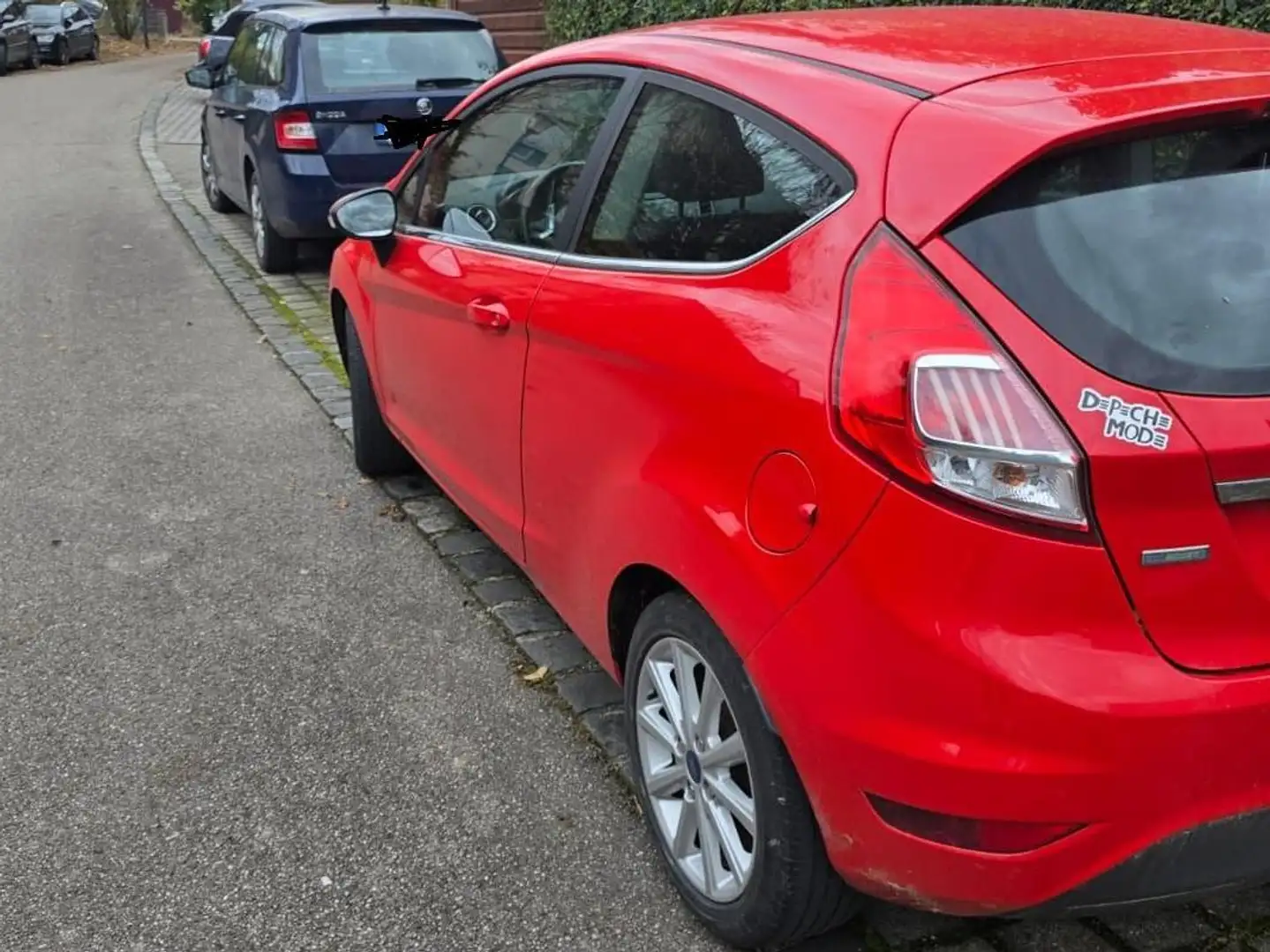 Ford Fiesta Fiesta 1.0 EcoBoost Start-Stop SYNC Edition Rot - 1