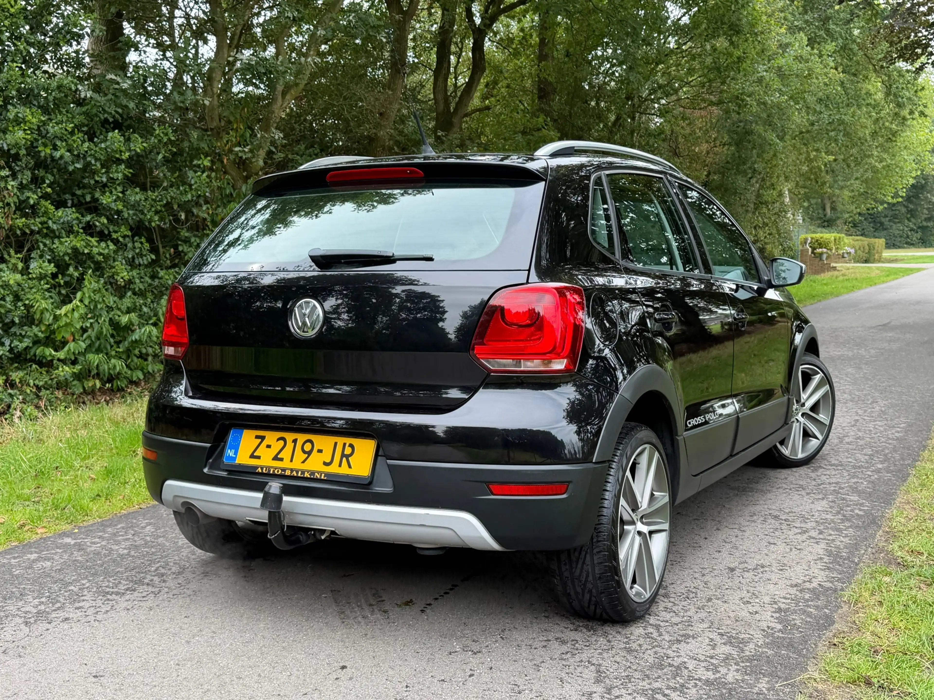Volkswagen Polo Cross 1.4-16V | Groot scherm + Clima + 5-Drs Nu € 7.450, — photo 5
