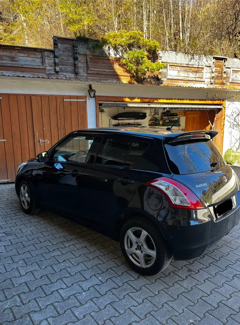 Suzuki Swift Negro - 2