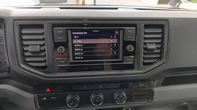 Volkswagen Crafter view 13
