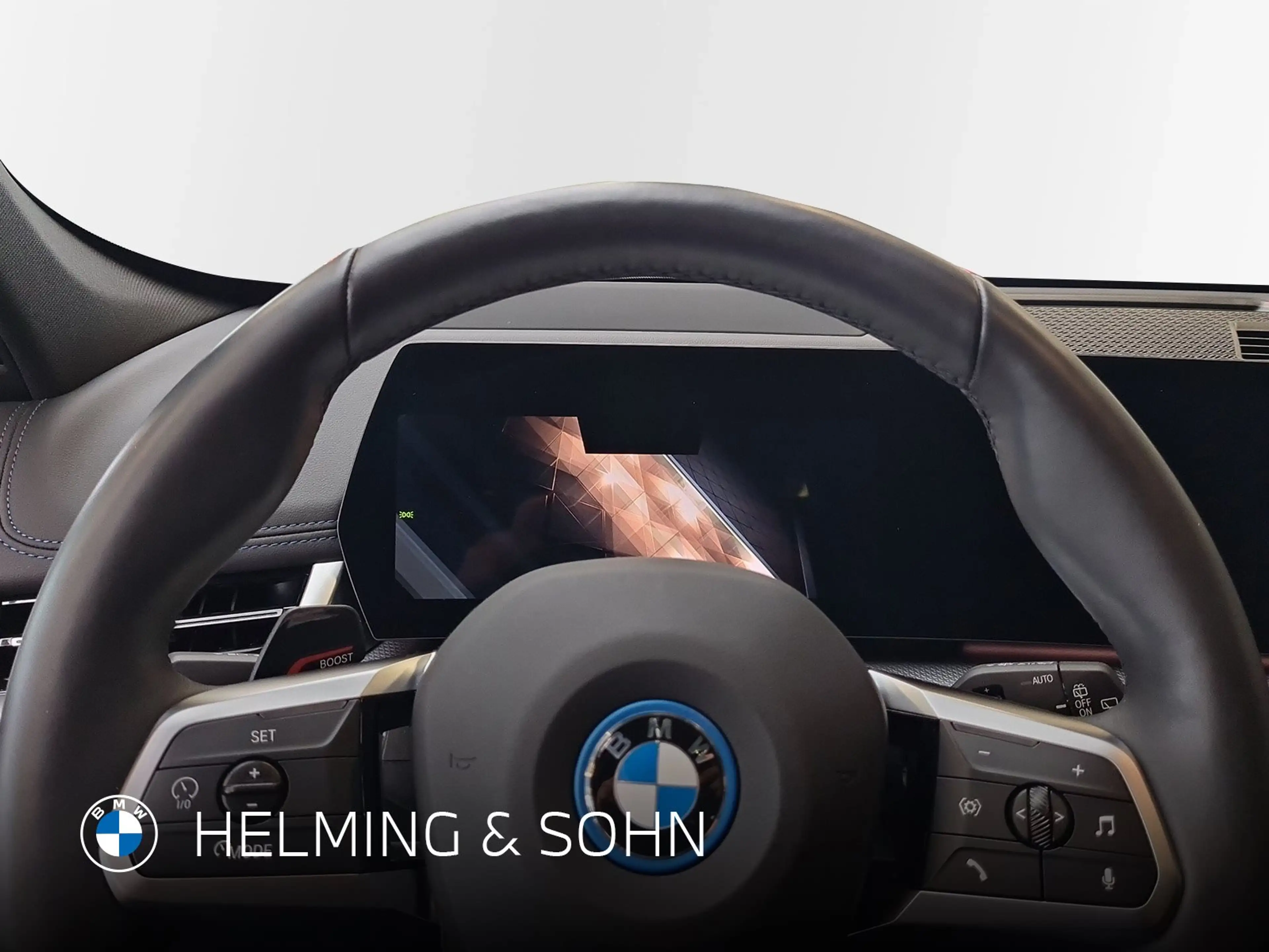BMW iX1 xDrive30 M-Sport Pano Massage Head-Up HK HiFi uvm. — photo 12