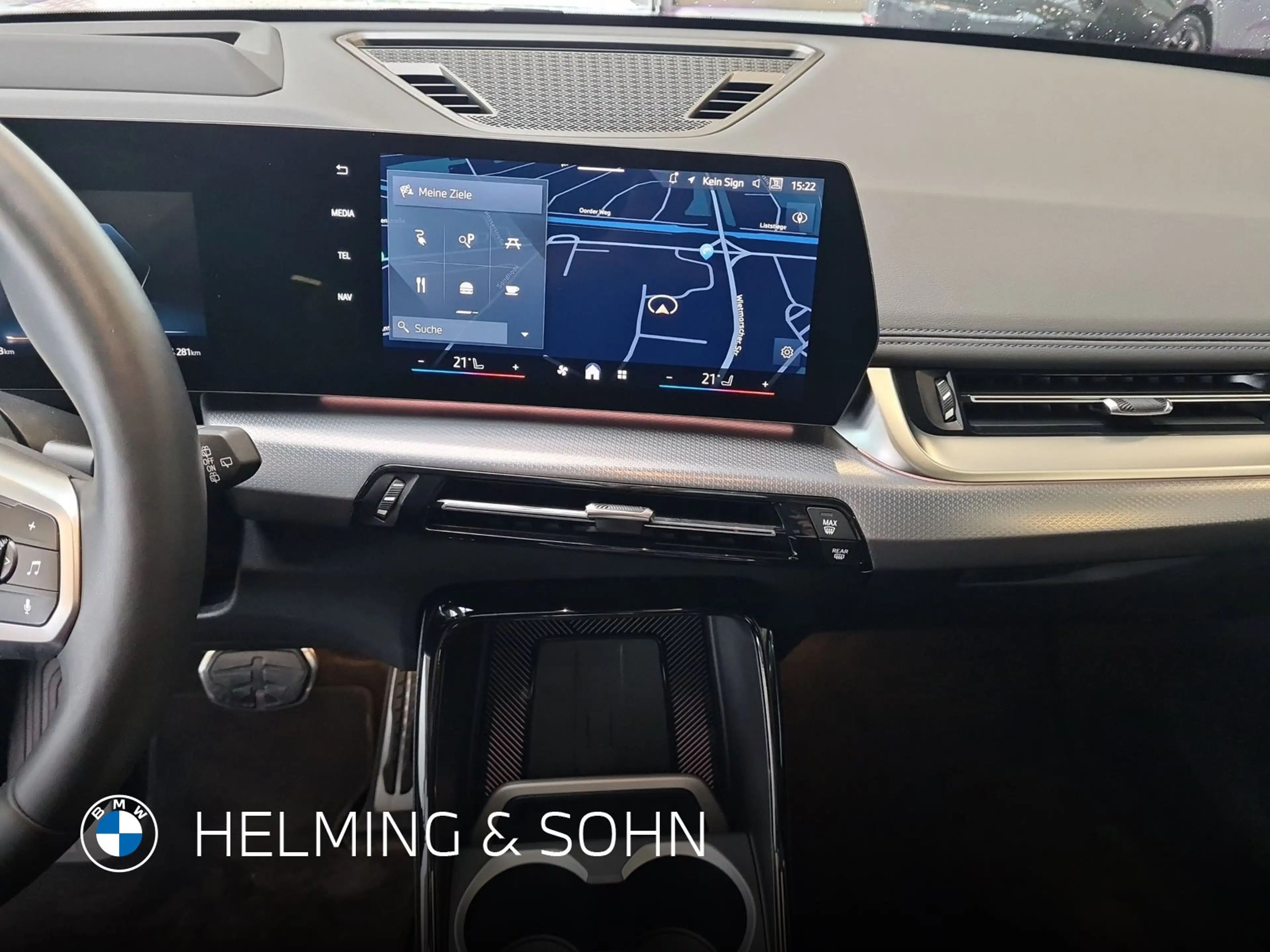 BMW iX1 xDrive30 M-Sport Pano Massage Head-Up HK HiFi uvm. — photo 15