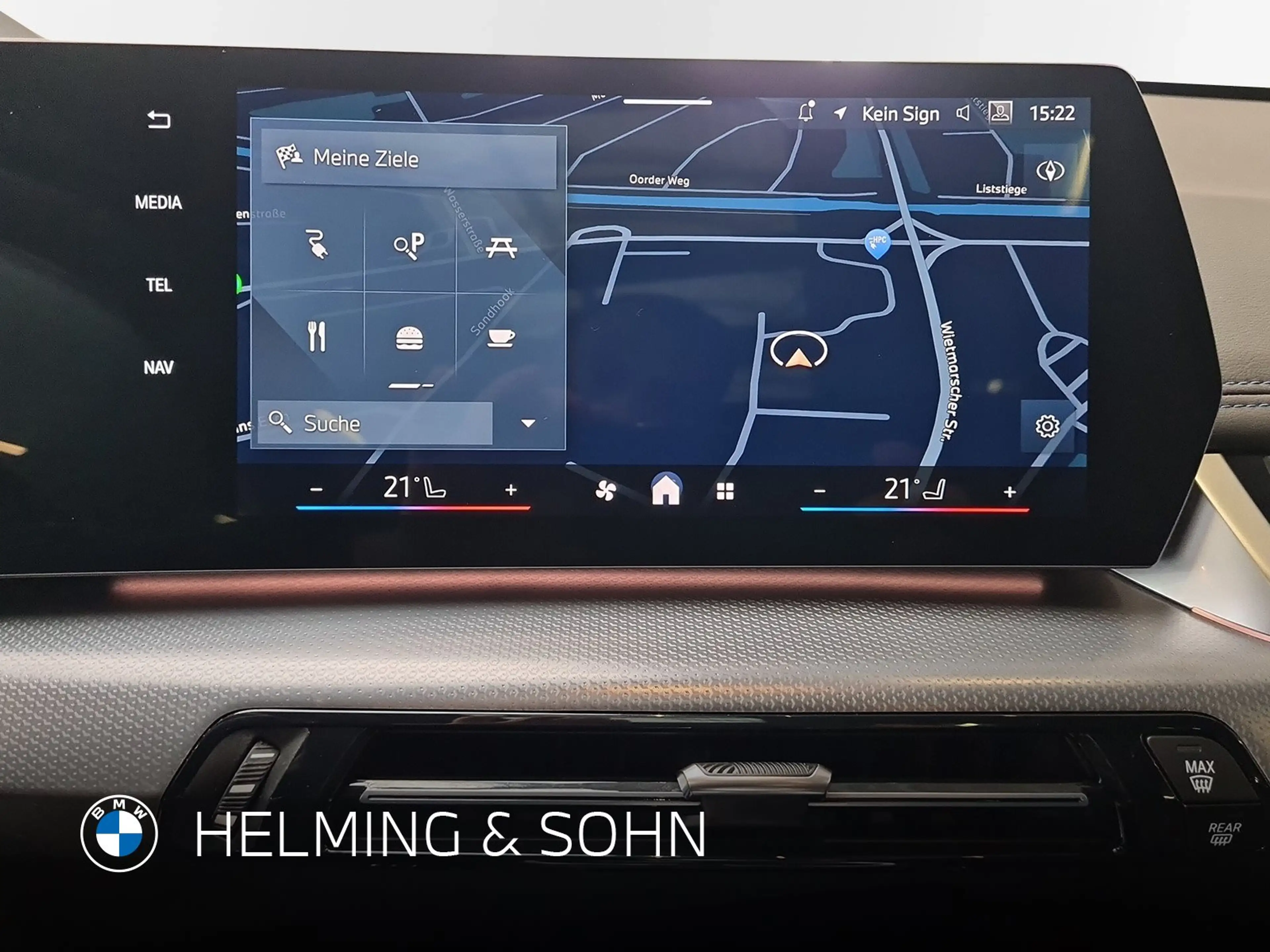 BMW iX1 xDrive30 M-Sport Pano Massage Head-Up HK HiFi uvm. — photo 11