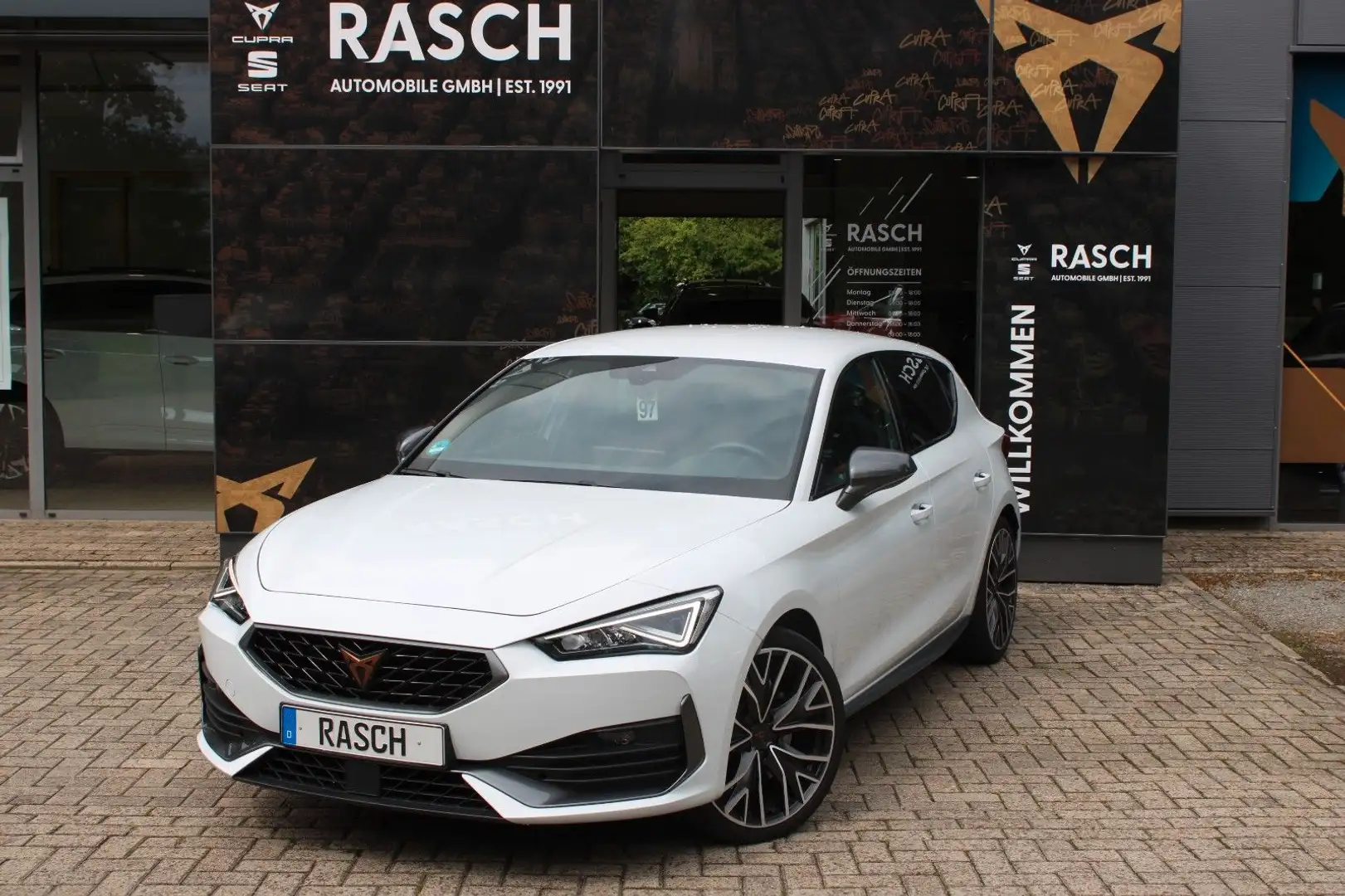 CUPRA Leon 2.0 TSI DSG +NAVI+SHZ+ACC+LED+PDC+DAB+BEATS Weiß - 1