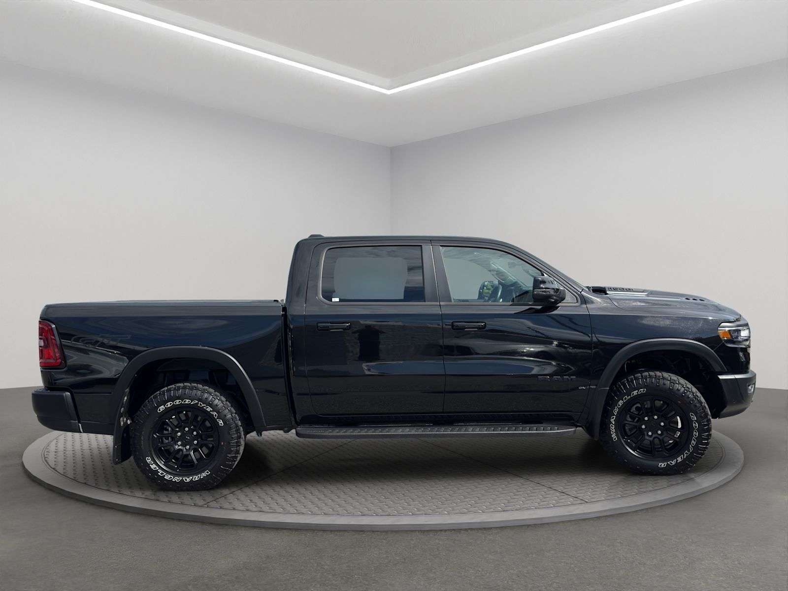 2025 RAM 1500 Rebel 4x4 Crew Cab 5'7  Box — снимка 1