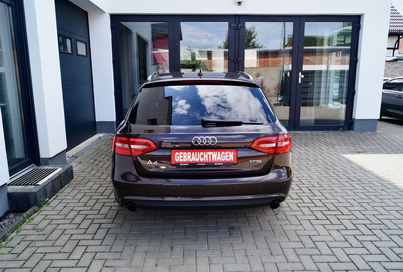 Audi A4 Avant S line Sportpaket plus-STANDHZG-2.HAND- — photo 7