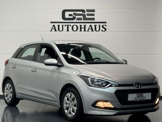 Imagine Hyundai i20 *Navi*Kamera*Pdc*Klima