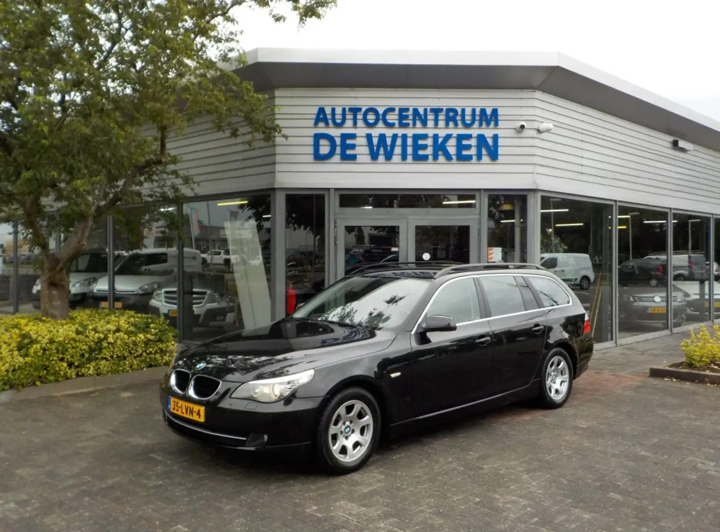BMW 520 520i TOURING BUSINESS LINE EDITION NAVI LEDEREN BE Zwart - 1