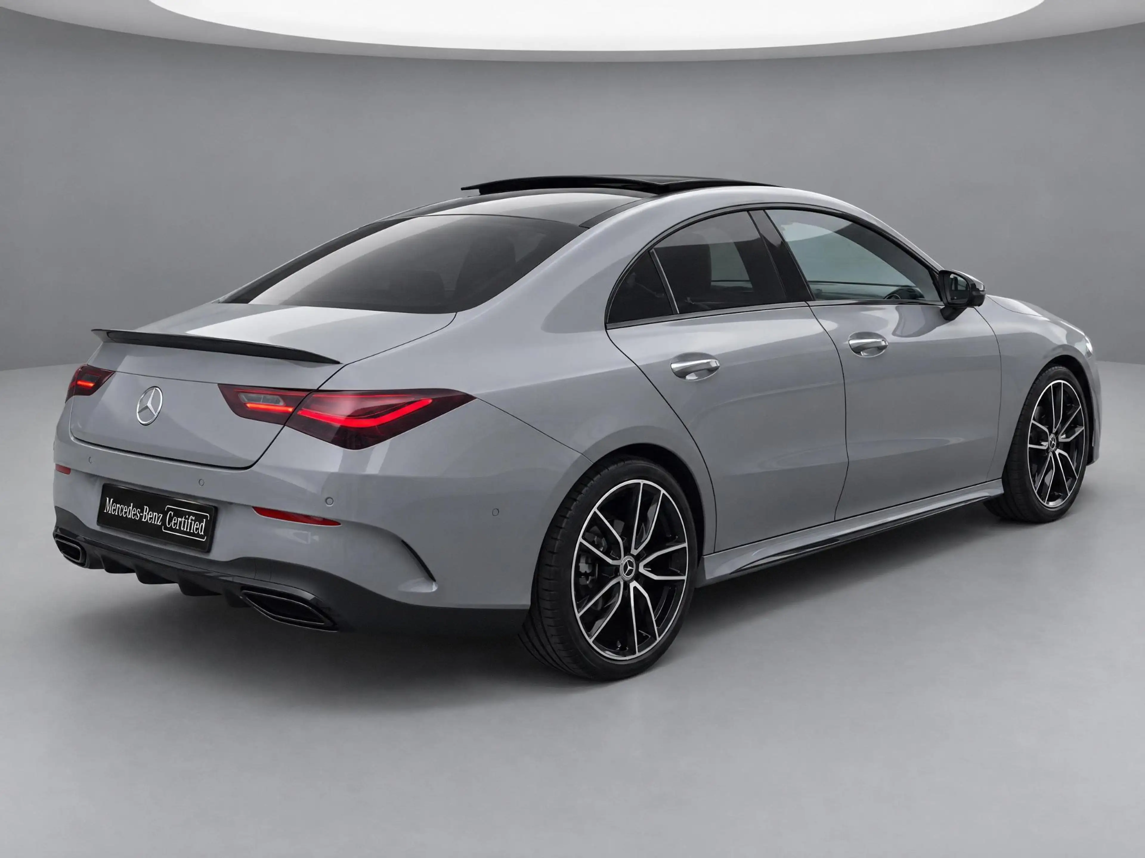 Mercedes-Benz CLA 180 Business Solution AMG — photo 2
