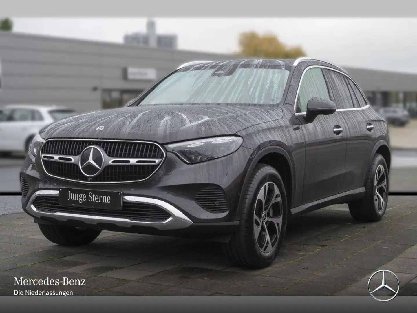 Mercedes-Benz GLC 300 e 4M AVANTG+360+AHK+BURMESTER+SITZKLIMA+9G Grau - 2