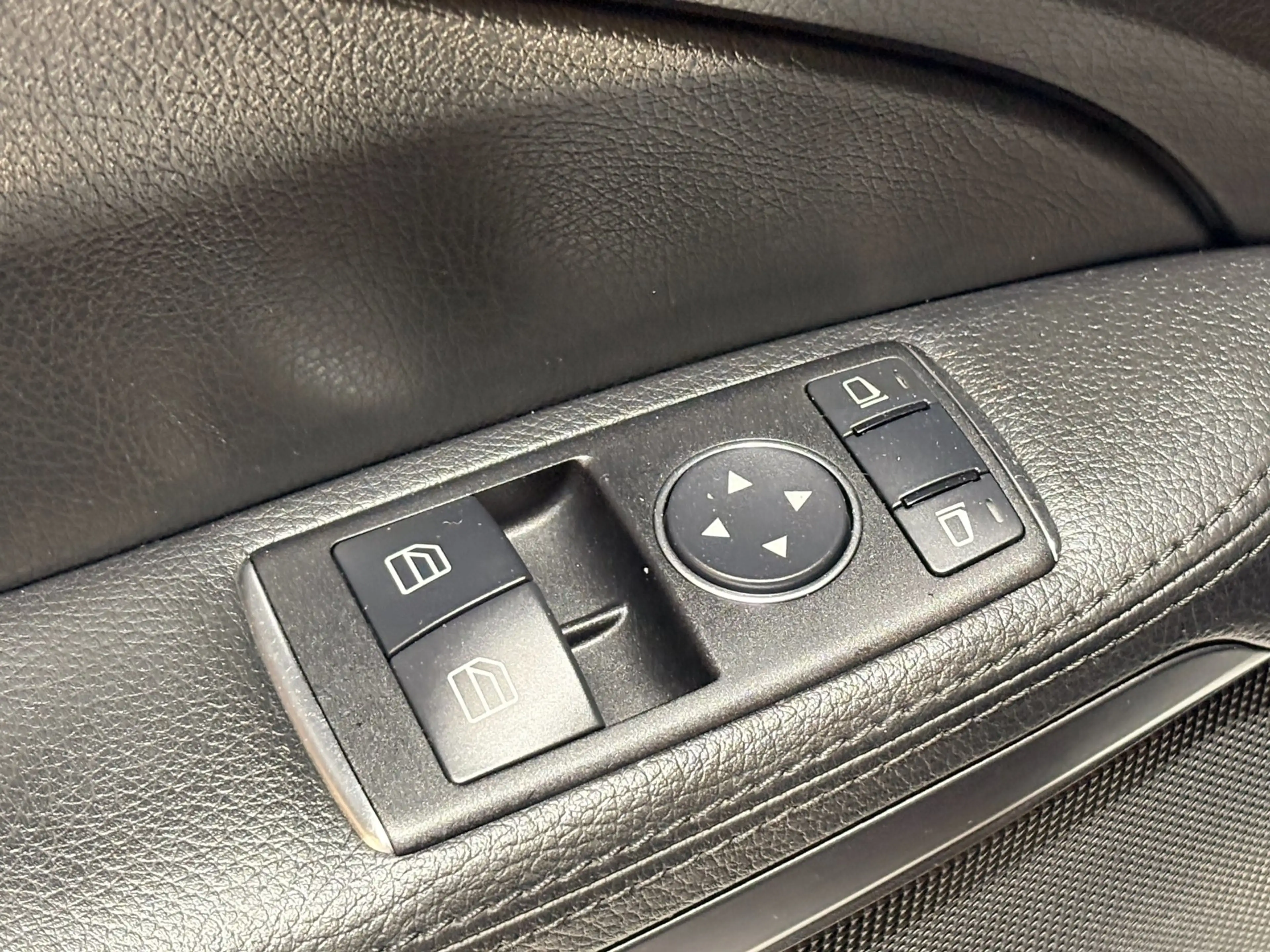 Mercedes-Benz SLK 200 Cabrio Automaat stoelVW hardtop — photo 24