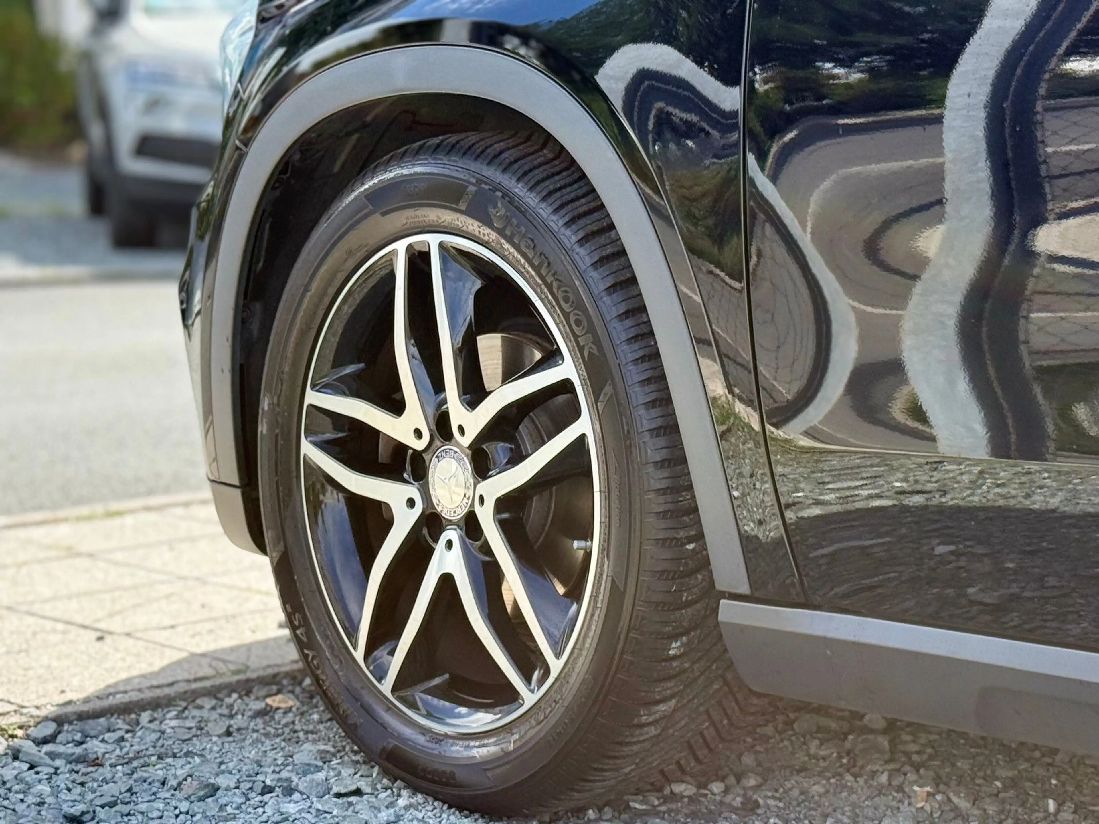 Mercedes-Benz GLA 200 AUTOMATIK AHK NAVI XENON SHZ KLIMA — photo 15