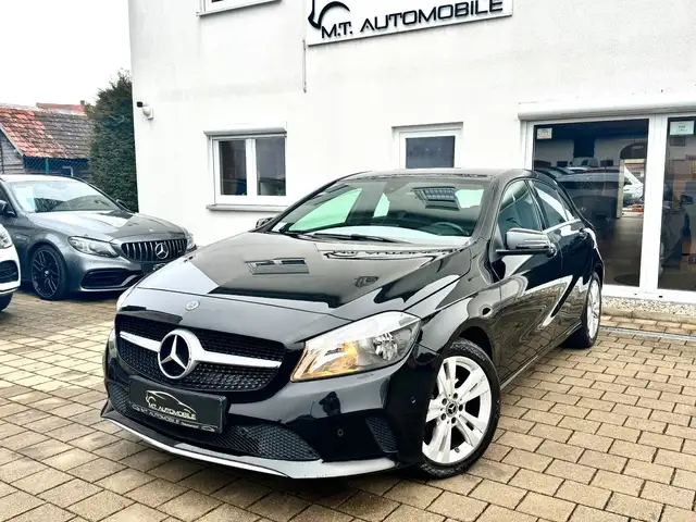 Mercedes-Benz A 200 *URBAN*AHK*TEMP*KLIMA*SHZ*PDC*NAVI*BLUETOOT