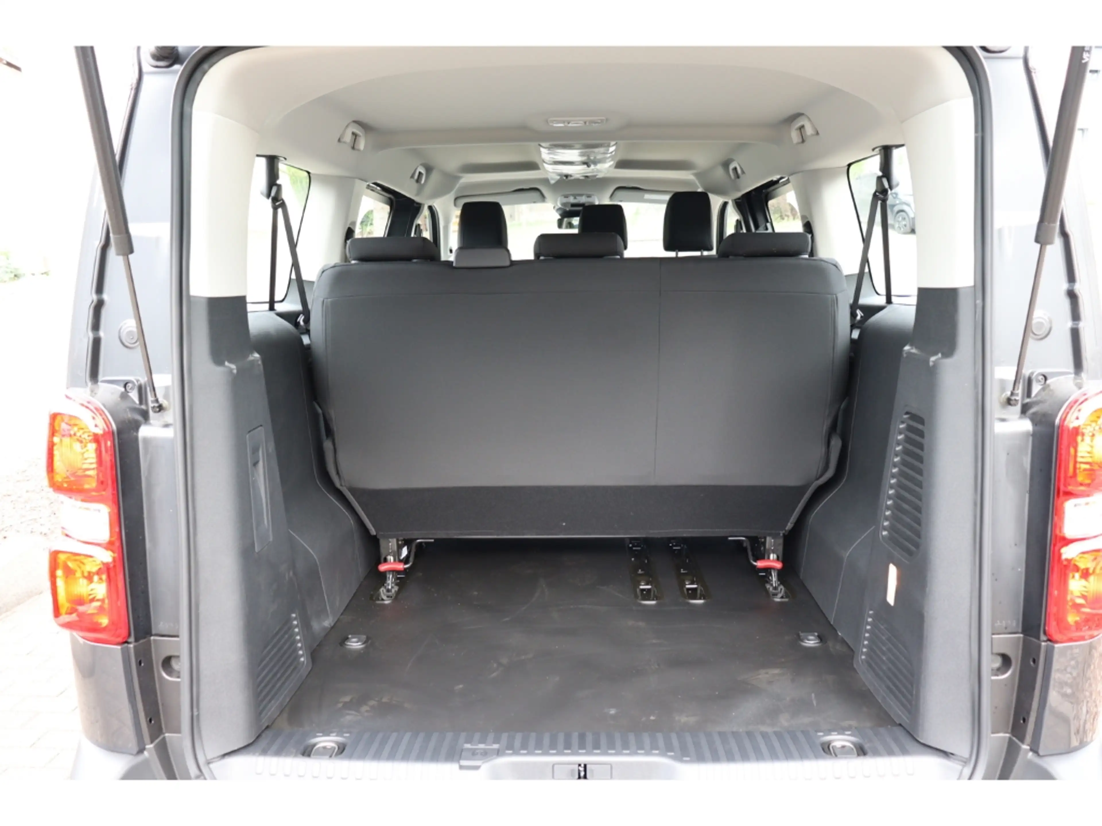Fiat Scudo KOMBI L3 2.2L 180 PS AT8 AHK KAMERA 9-SITZER — photo 15