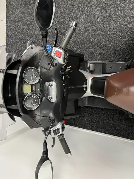 Piaggio MP3 500 - foto 8