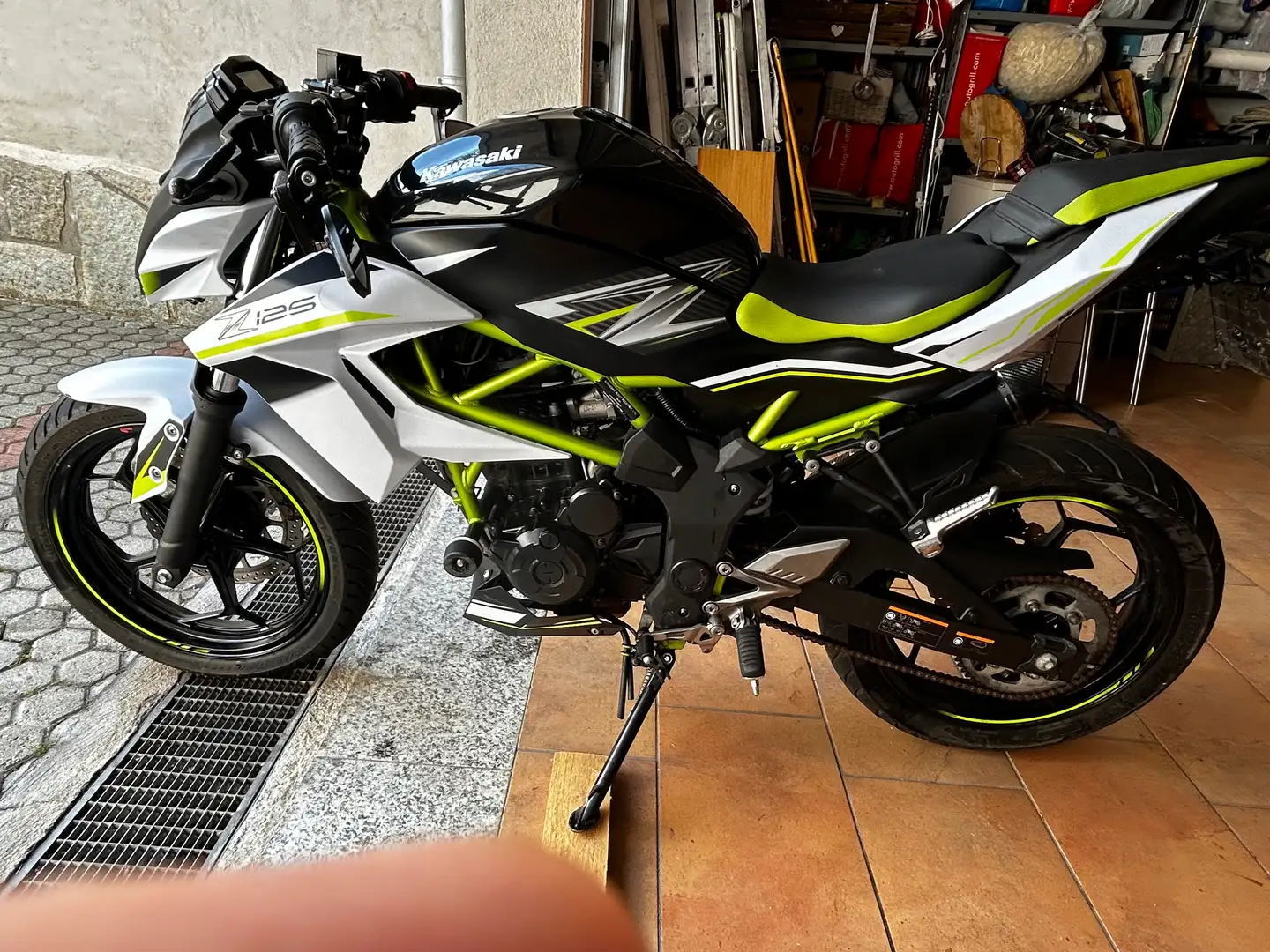 Kawasaki Z 125 White - 1