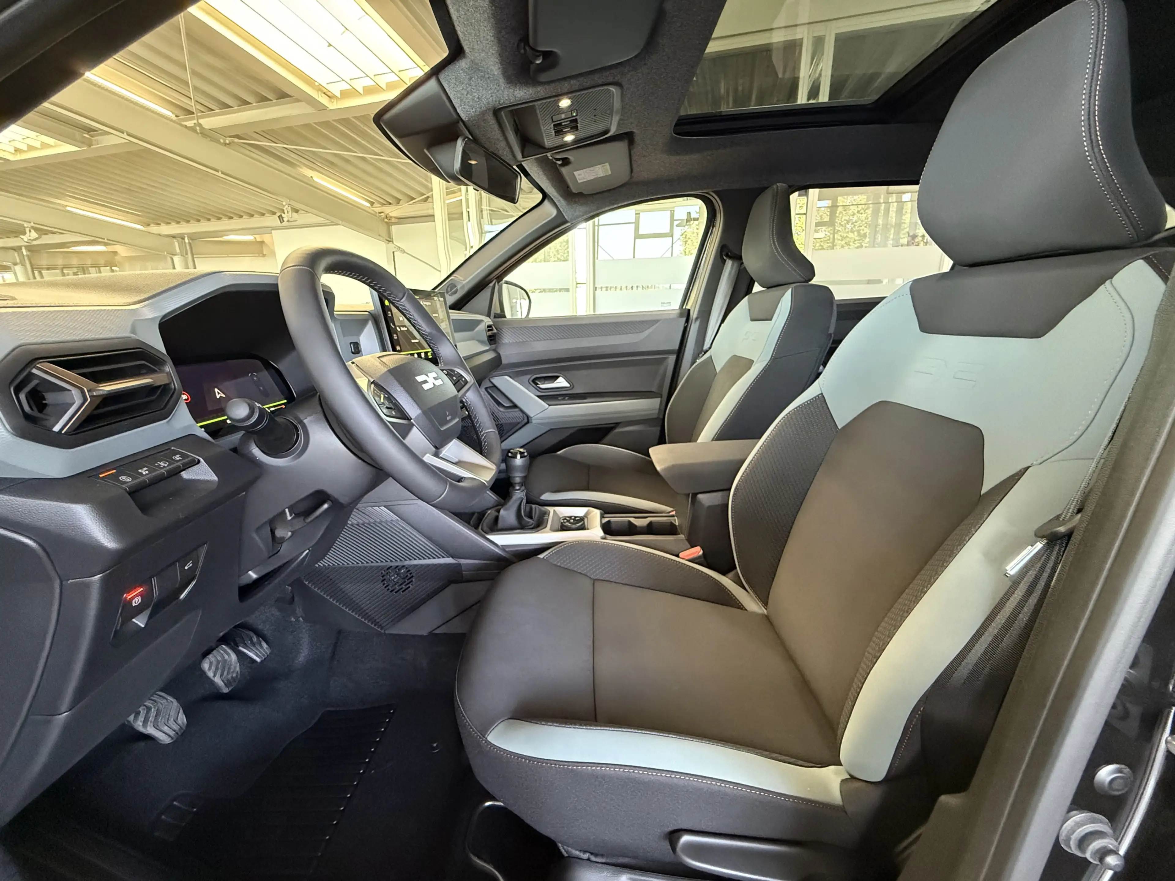 Dacia TCe 130 Extreme 4x4 SH LHZ FSH 360° TW — photo 15