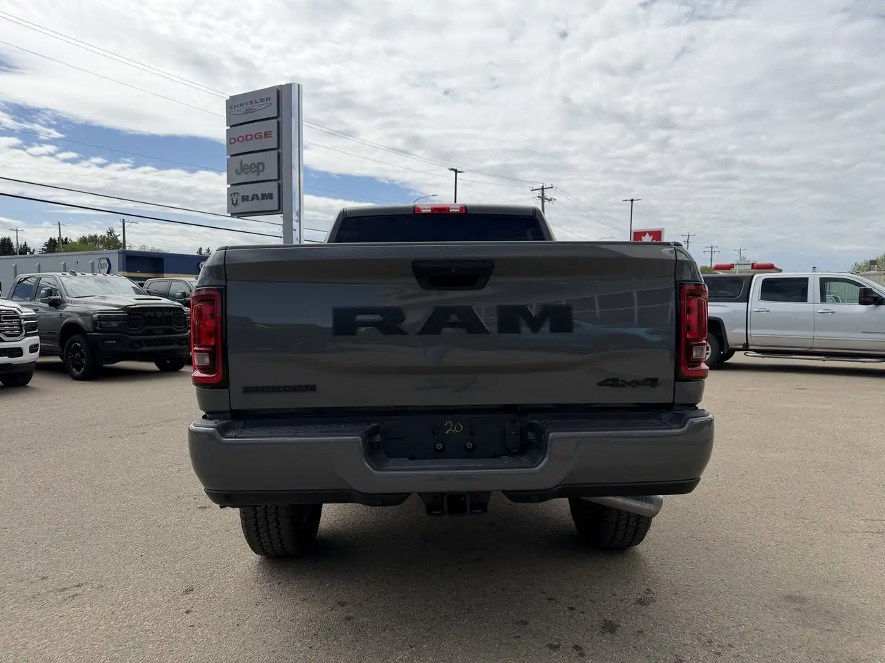 RAM 2500 снимка RAM 2500