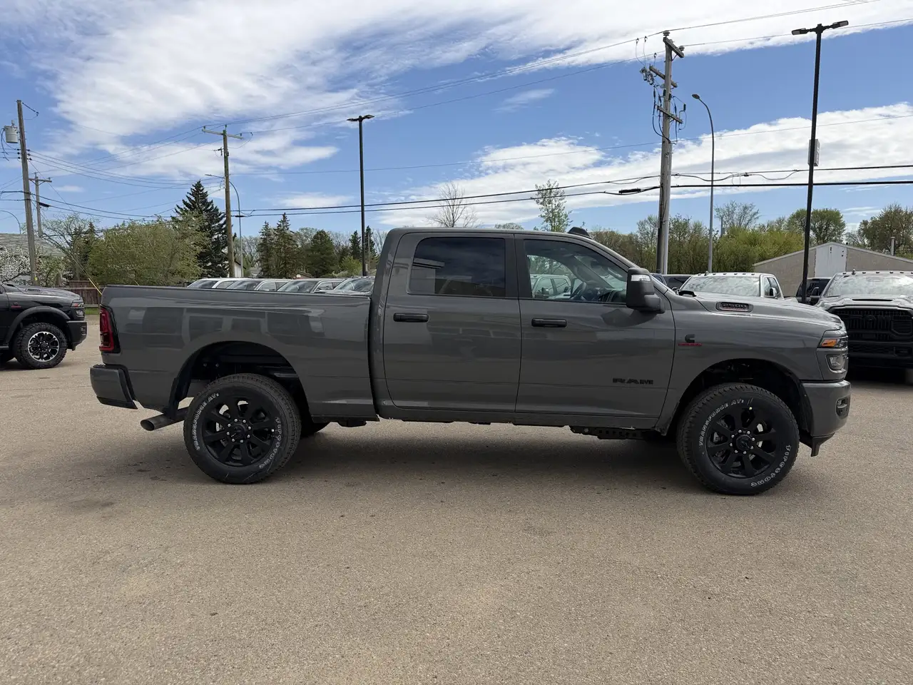 RAM 2500 снимка RAM 2500