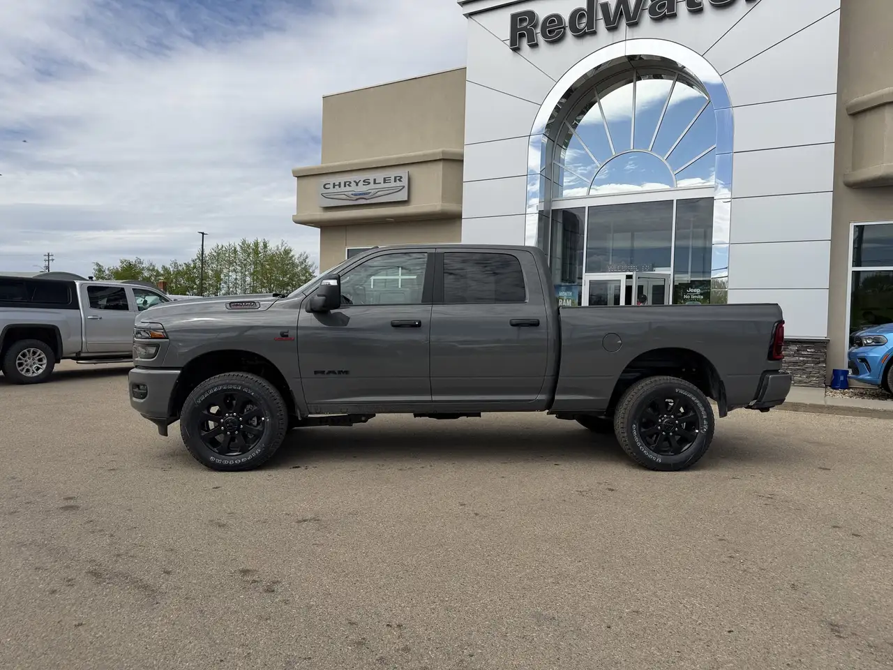 RAM 2500 снимка RAM 2500