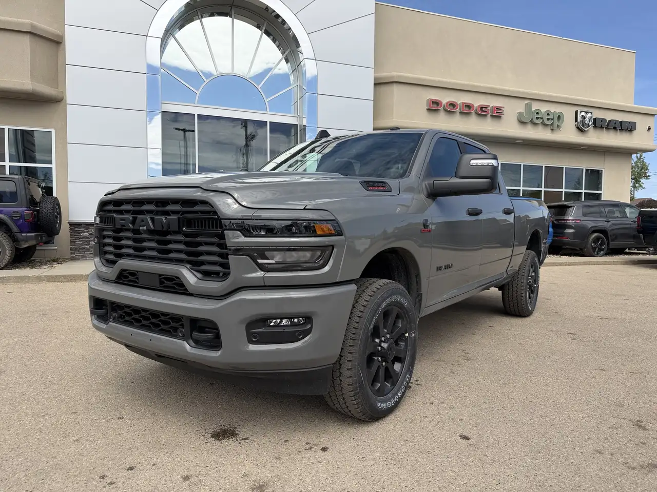 RAM 2500 снимка RAM 2500