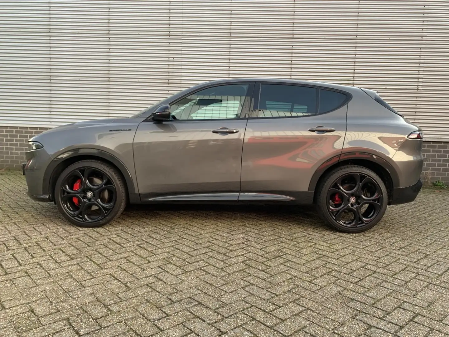 Alfa Romeo Tonale 160pk Edizione Speciale, 1e eigenaar, NL-auto, DAB Grijs - 2
